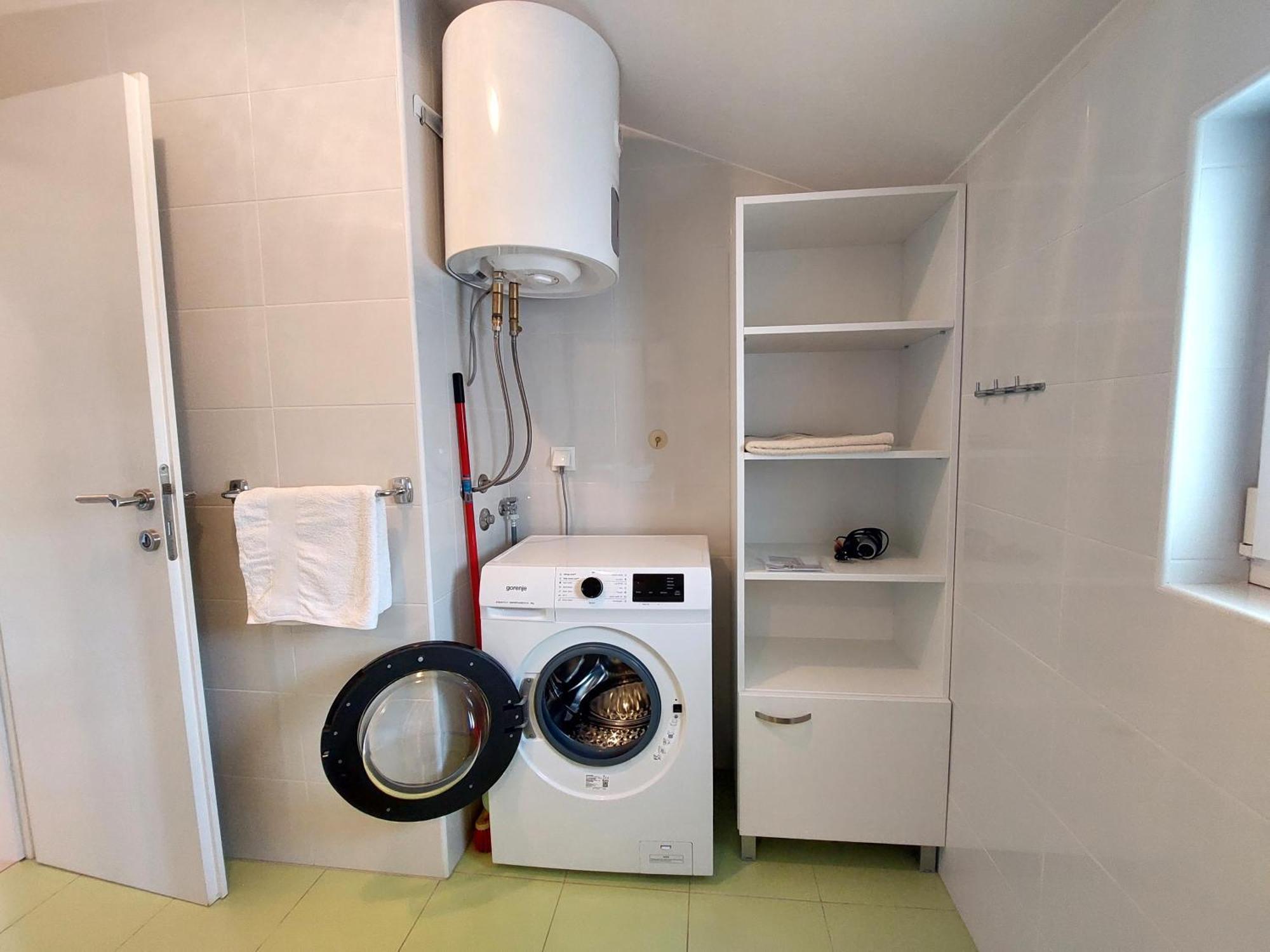Apartment Dumica Malinska Eksteriør billede